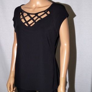 Stylish Cut-Out Front Neckline (L)